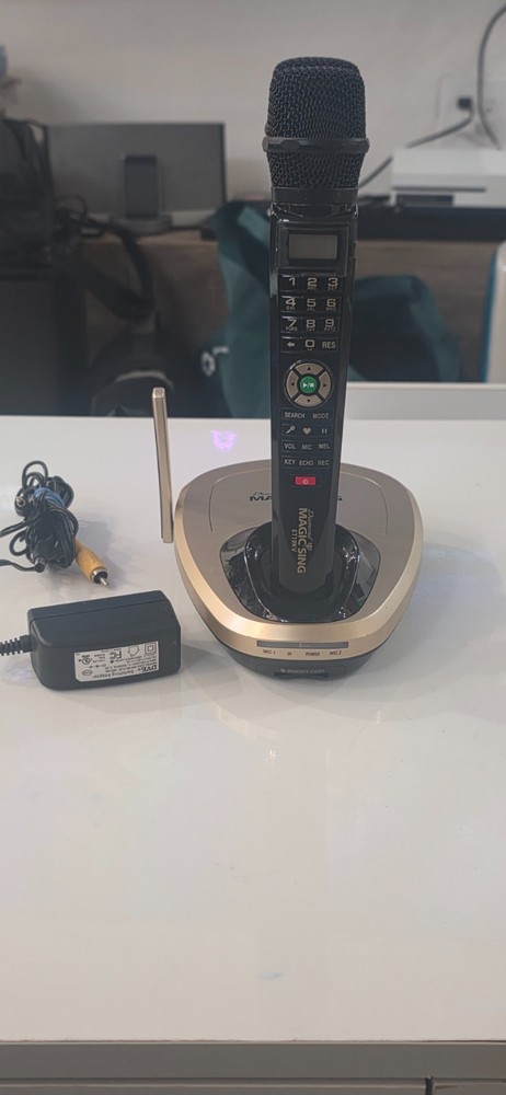 Diamond Magic Sing ET19KV Karaoke With 2 Wireless Mics 3 CHIPS
