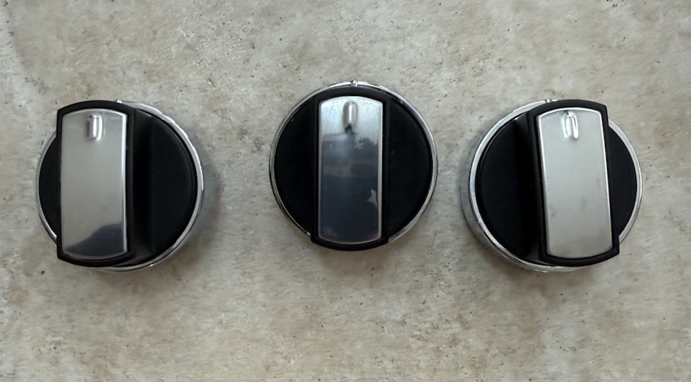 Oster Countertop Oven Knobs A Set Of Three