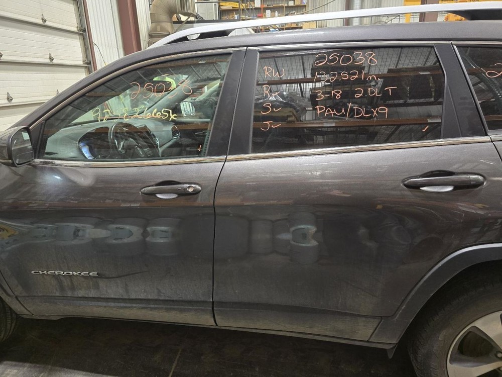 CHEROKEE 2019 Jack 1542749