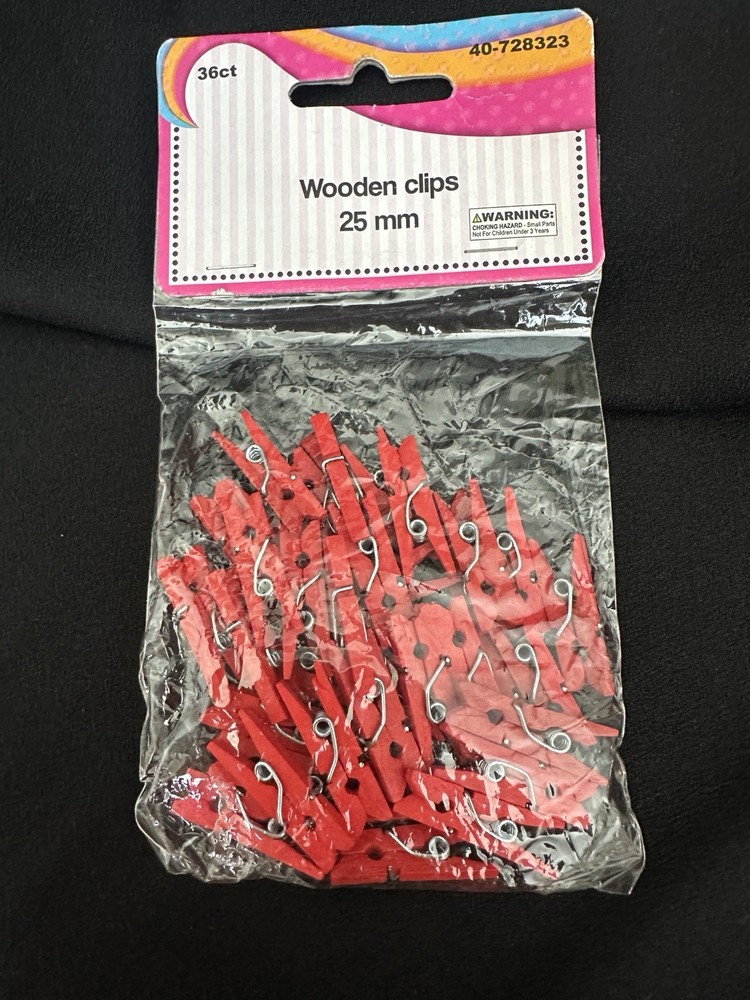 Mini Wooden Clips Red 36 Count