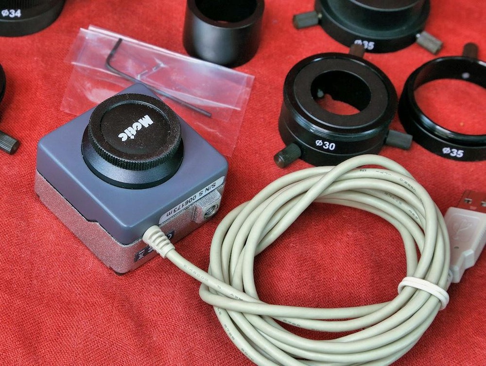Motic Moticam 2300 3.0M Pixel, USB 2.0 Digital Microscope Camera w/ Access.