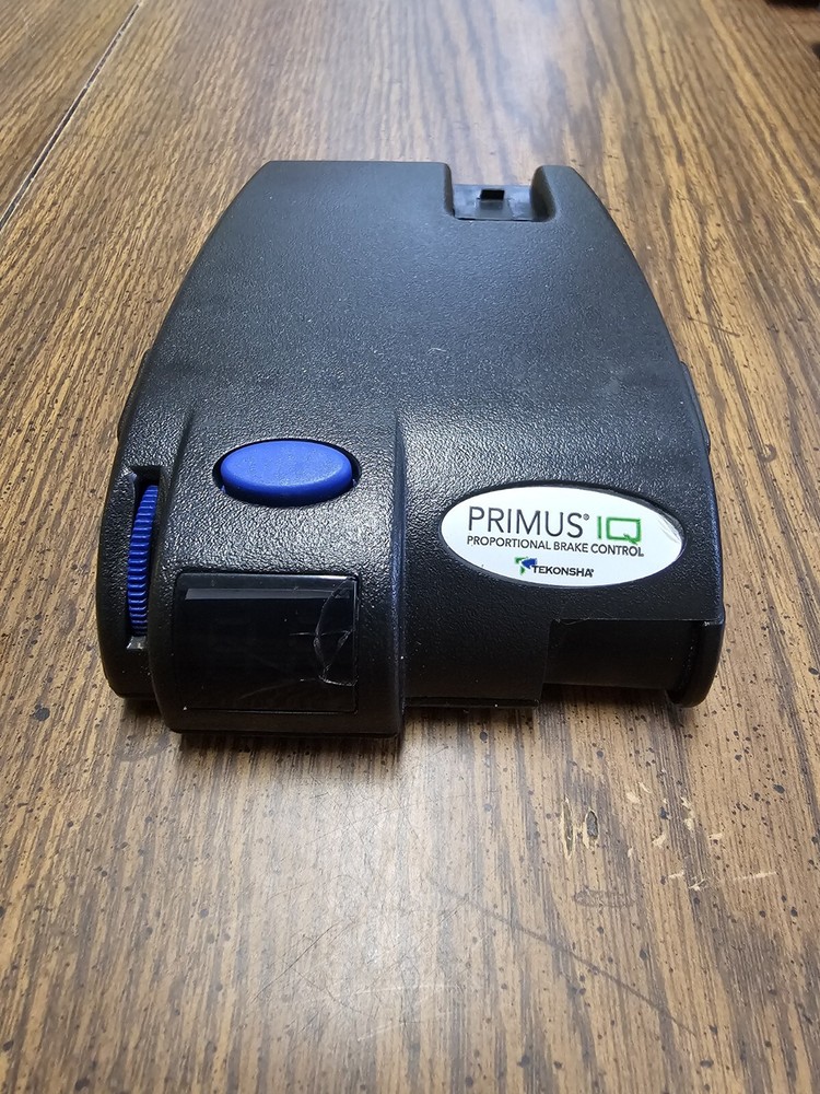 TEKONSHA PRIMUS IQ BRAKE CONTROLLER 90160 Crack in Display