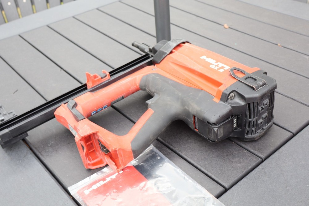 HILTI GX 2 Gas-Actuated Tool
