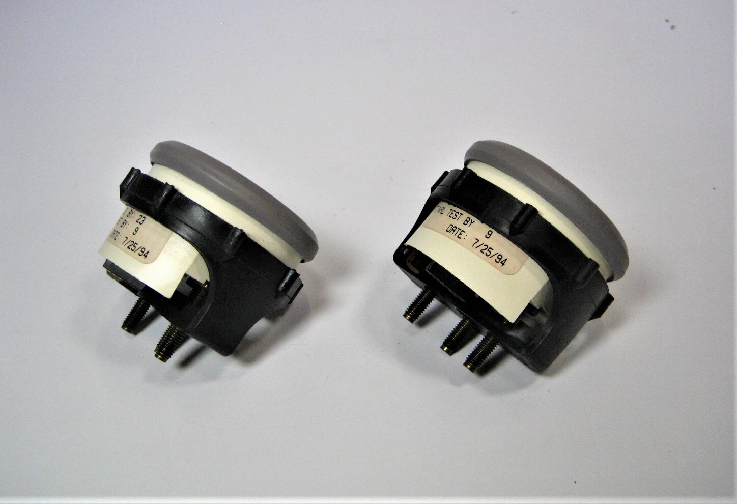 Faria GP9148A *QTY 2* NEW 2" White 100-250°F Temperature Gauge + Bracket & Bulb