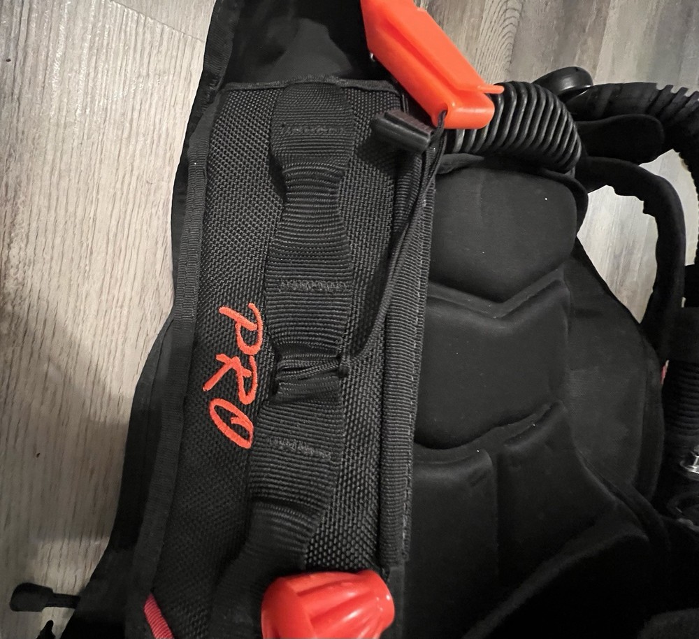 HOG PRO BCD SIZE SMALL