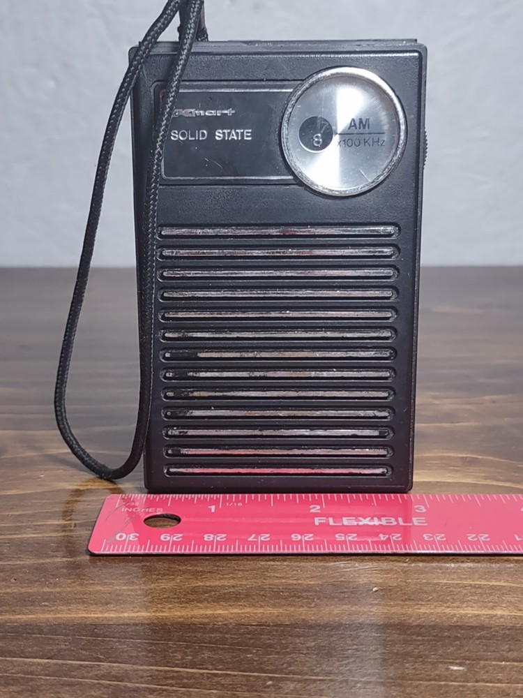 Kmart Solid State AM Transistor Pocket Radio Model 06-31-09