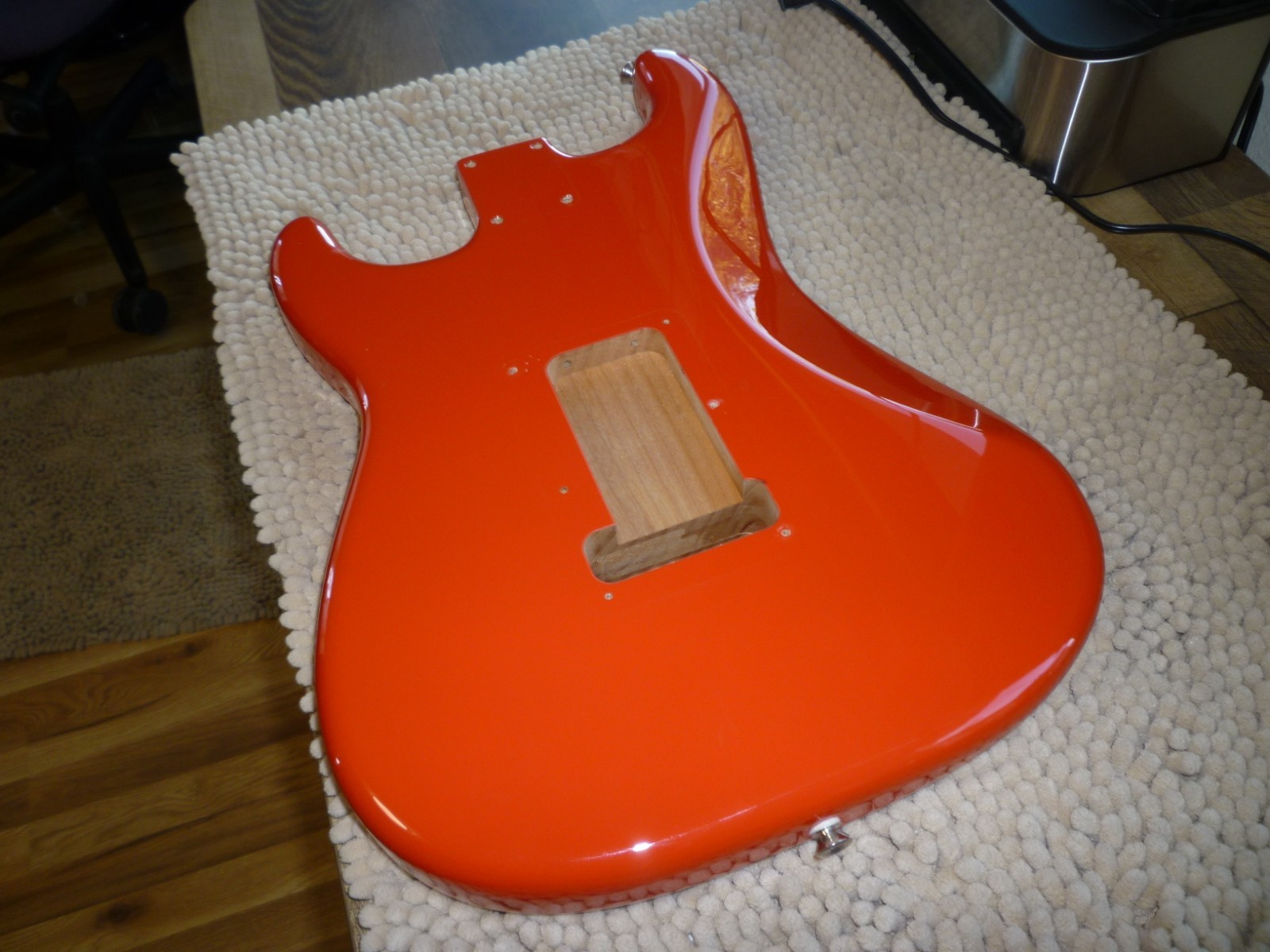 Fender Player Stratocaster Strat Body Coral Red 2 pt Inserts 2024 Great Shape!