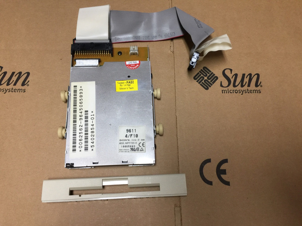 SUN 540-2854  Floppy  & BEZEL  & CABLE   completed KIT , Test-PASS , W:30d