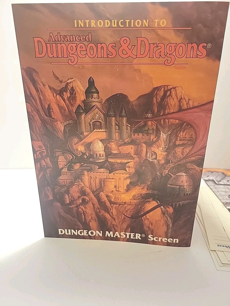 Introduction Dungeons & Dragons Dunheon Master’s Screen