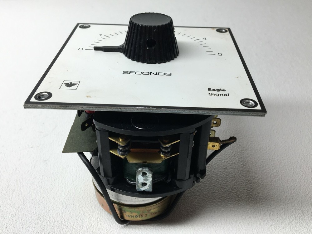 New! Eagle Signal BR31A609 Timer (#6882)