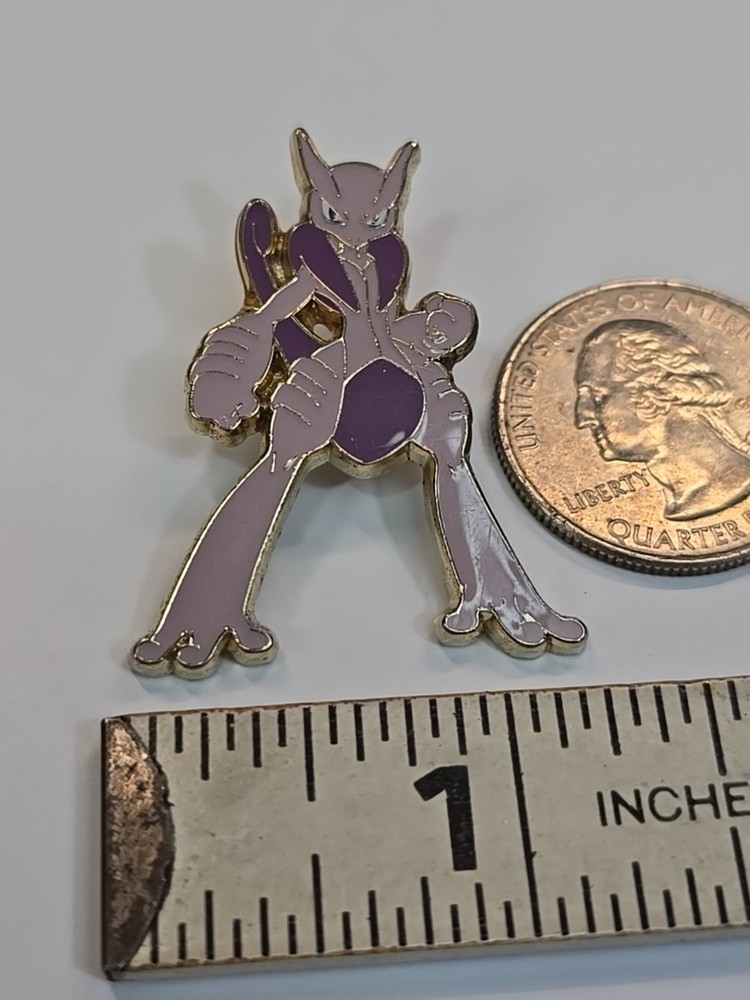 Pokemon Lapel Pin Mewtwo