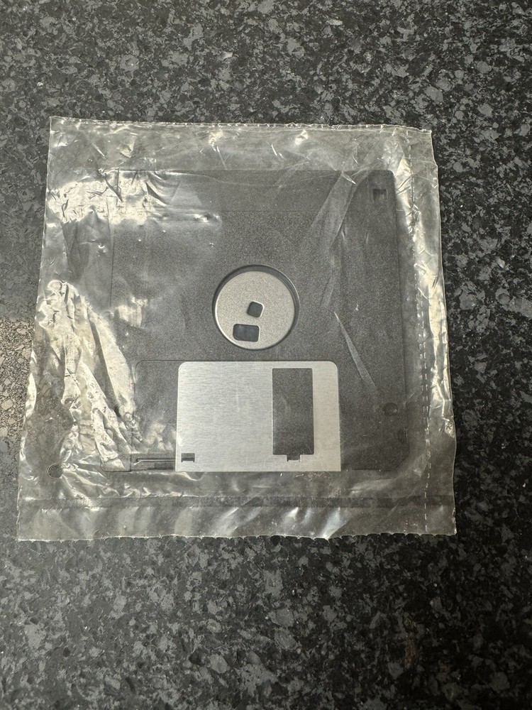 NEW - McAfee Emergency Boot Diskette Version 4.0 Software - Free Shipping - 3.5"