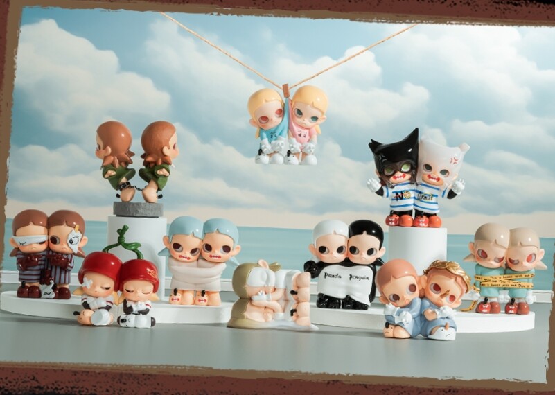 Original Zsiga Twins Series   Confirmed Figure HOT！