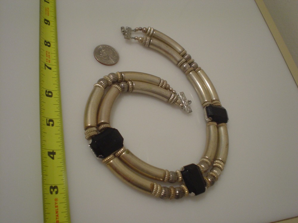 Statement dbl line silvertone 16" choker necklace w/ blk rectangle rhinestones