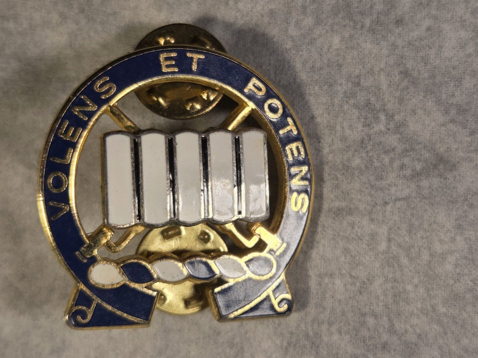 Lot of 7 WW2 US Army Military Medals and Pins