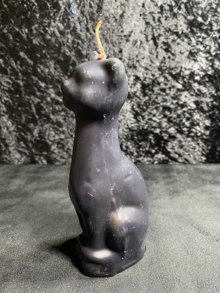 BLACK CAT RITUAL CANDLE