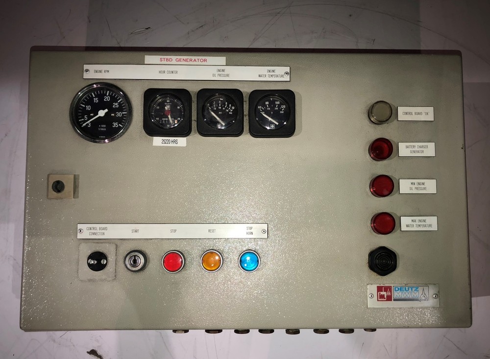 Deutz TD 226 B6 Generator , Generator Instrument Control Panel
