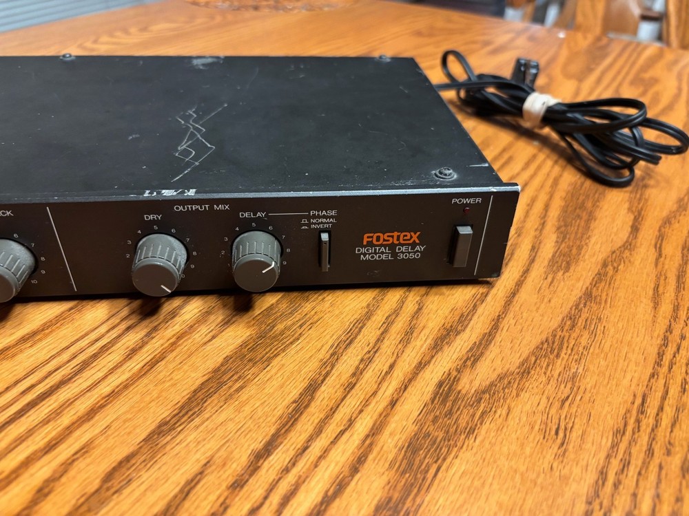 Fostex Model 3050 Digital Delay Effect Processor Rackmount - Vintage