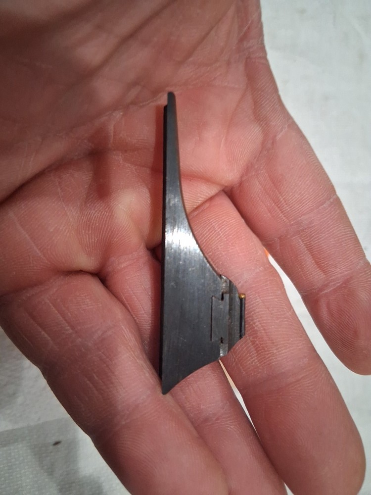 Lyman 18 E front Sight 31 GA Gold Bead