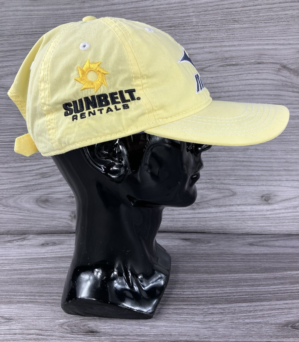 Mizuno Baseball Cap Yellow Strap Back