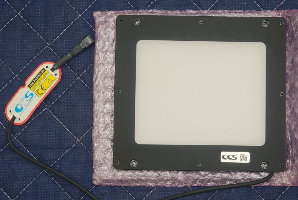 CCS LFL-100 Flat Diffuse Edge lit Machine Vision Light Red, 12 VDC, 100mm x 80mm