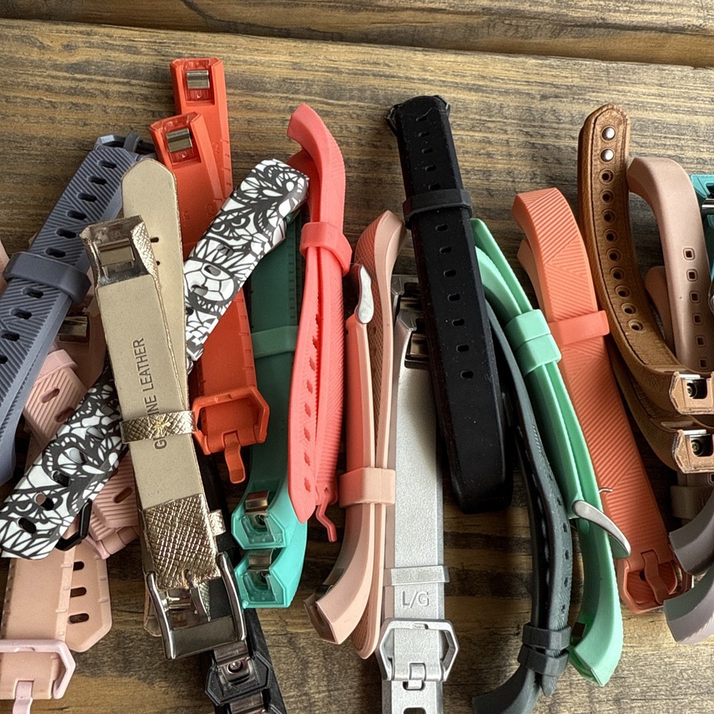 Large Lot It Fitbit Alta / Alta HR Replacement Bands Multicolor LARGE