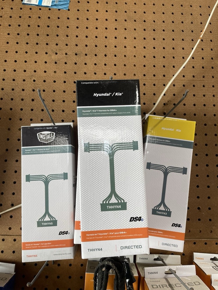 Directed Ds4 T-harness THHYN4