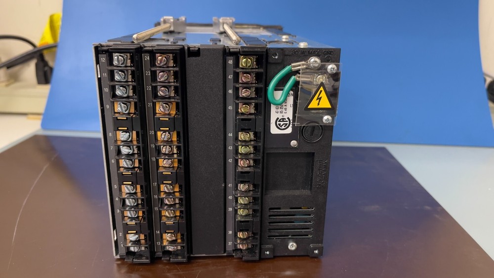 Honeywell DPR100 Chart Recorder