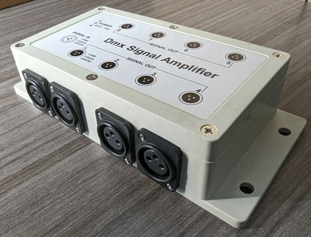 DMX 8 Channel Signal Amplifier