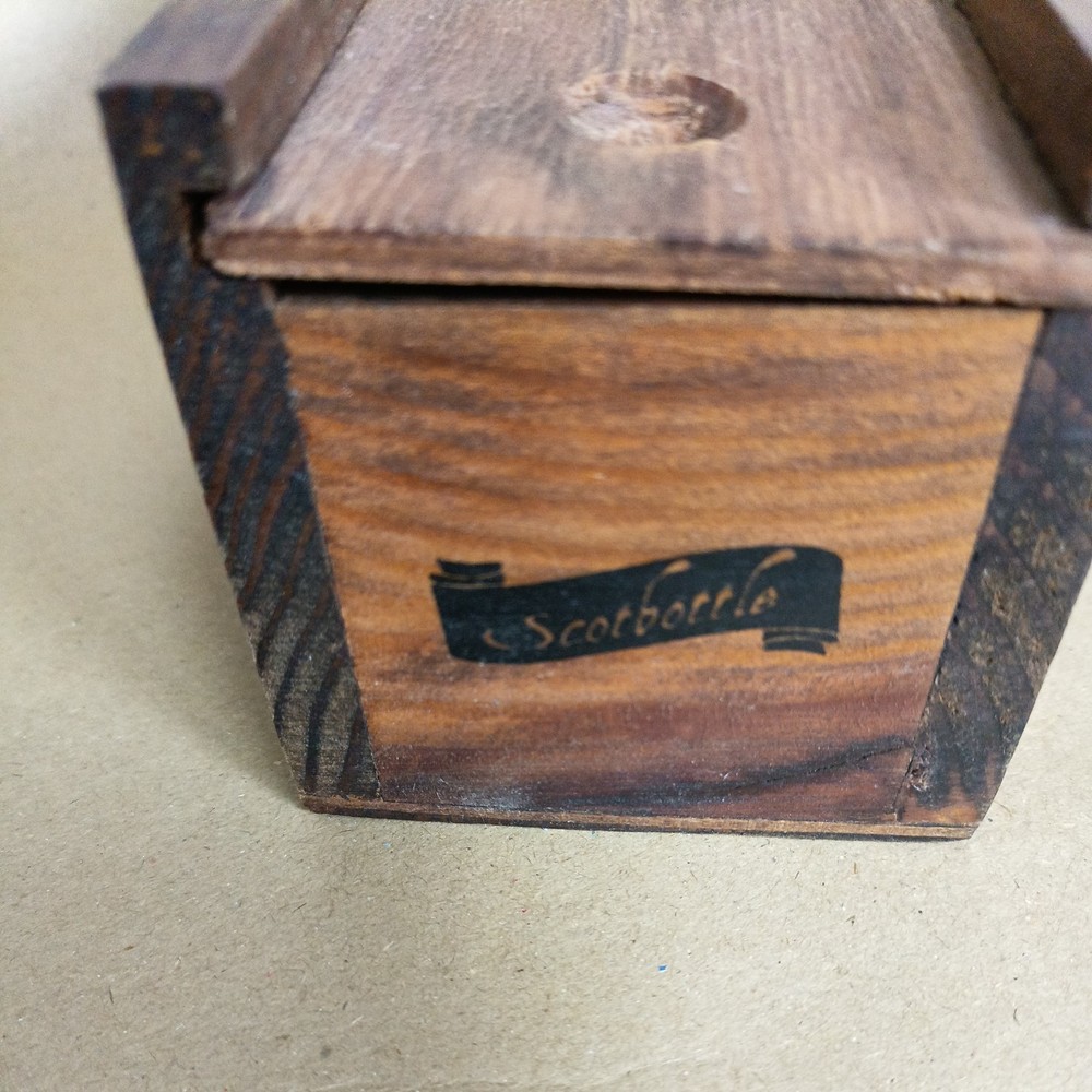 Collectable Edinburgh Rock Whisky bottle and presentation box 10cl. EMPTY.