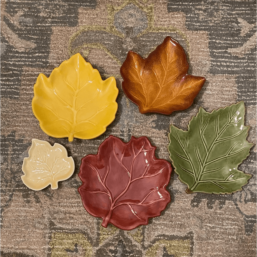 Simple Ceramic Set of Leaf Decor
