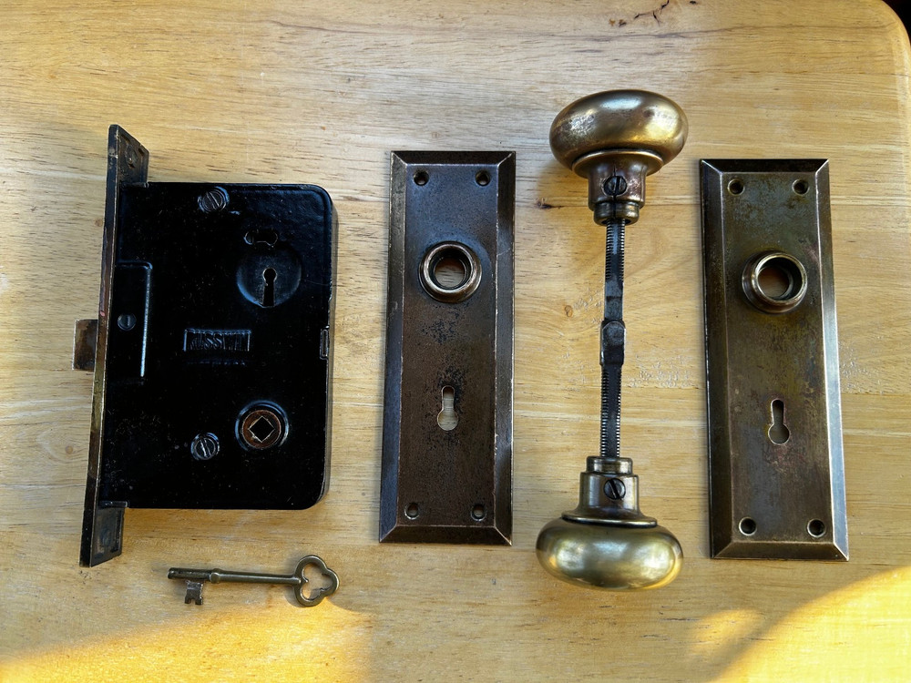 Brass Faced Russwin Mortice Door Lock, Knobs & Backplates, Free S/H