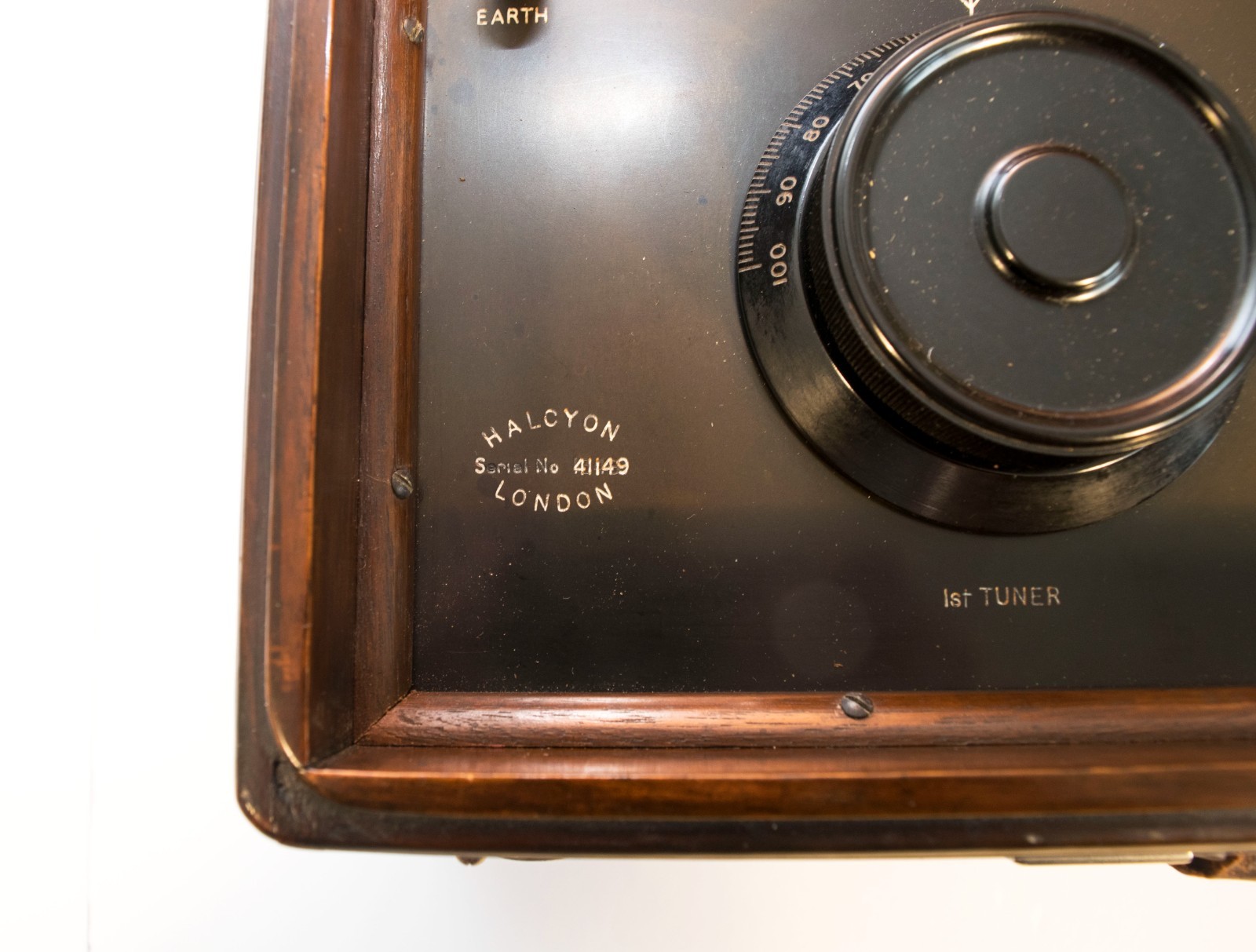 MINT HALCYON WIRELESS DELUXE SCREENED 4 VALVE SUITCASE PORTABLE BATTERY RECEIVER