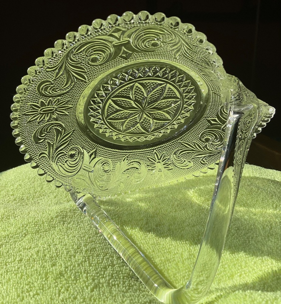 Clear Glass Candy / Nut Dish With Handle/Princess Feather Triangle Handle