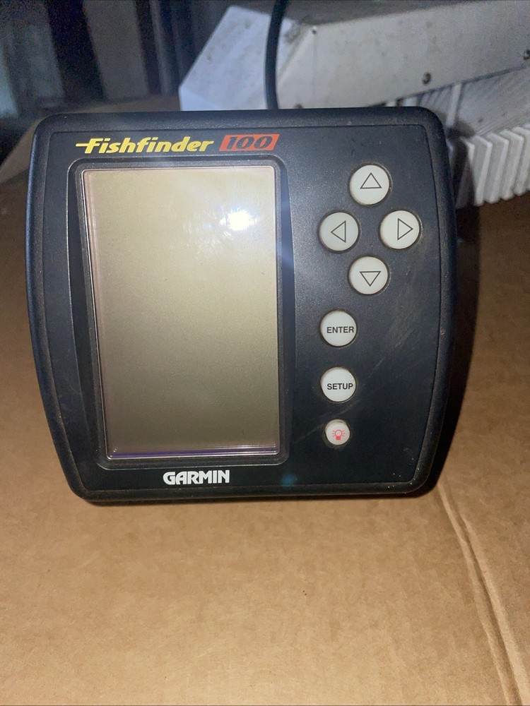 Garmin Fishfinder 100 W/Mounting Bracket