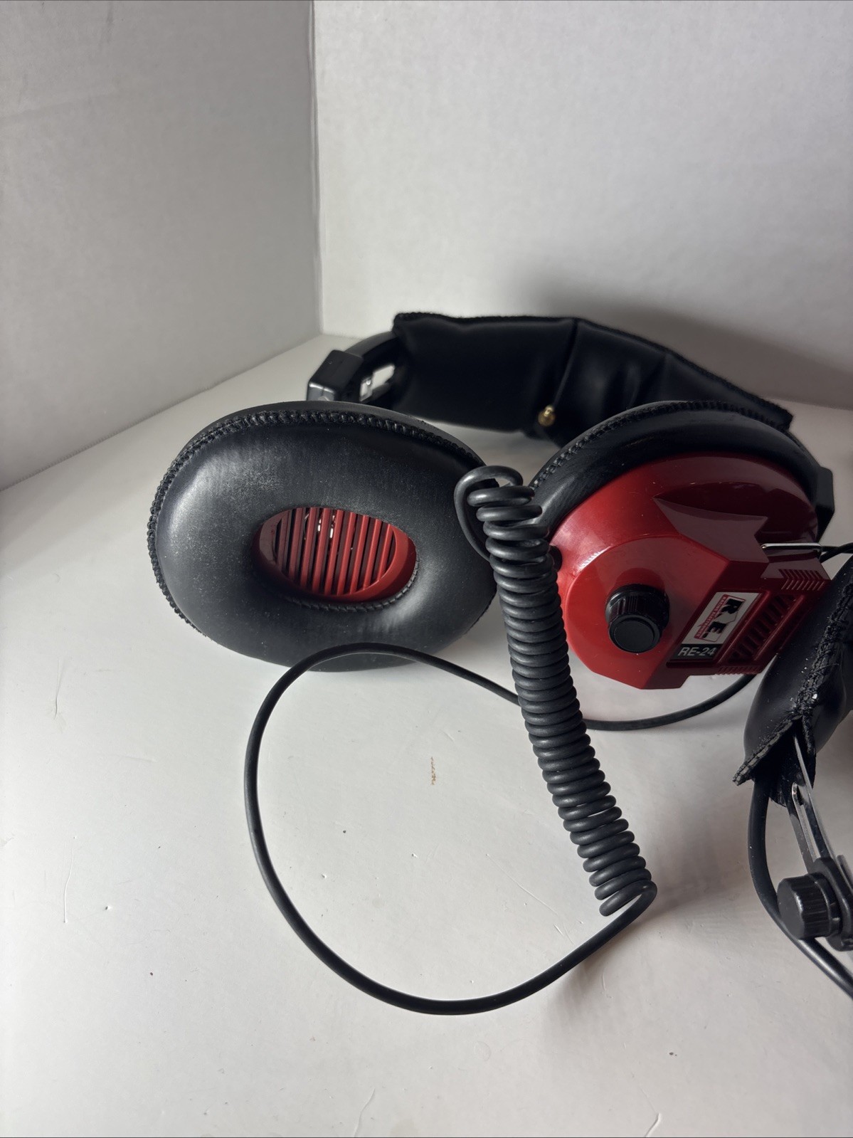 R.E. Racing Electronics RT-24 Headphone Plus 1 - Tested & Working NASCAR 2 Pair