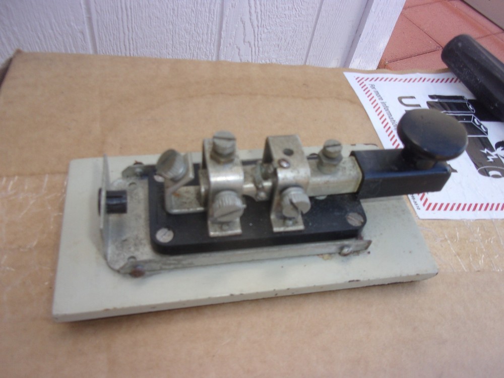 Vintage Westclox WWII CW Morse Code Telegraph Key