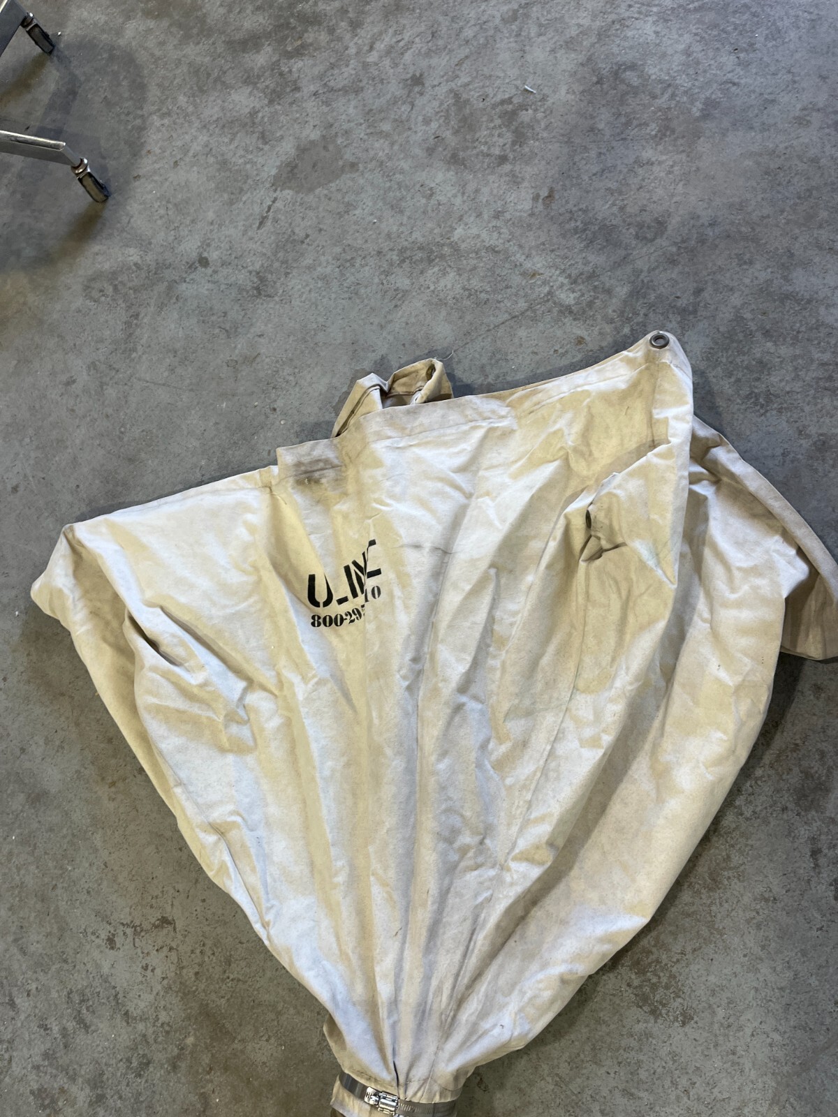 ULINE PEANUT DISPENSER PACKING CANVAS SET CEILING MOUNT