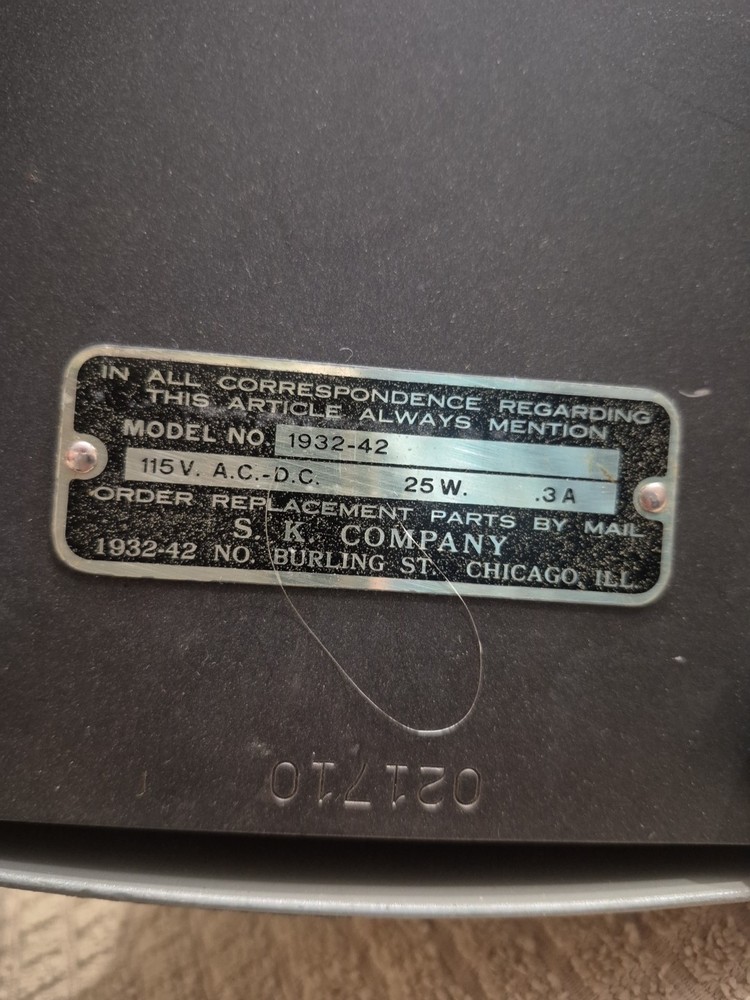 Vintage Sew Easy Model 43 Single thread sewing machine