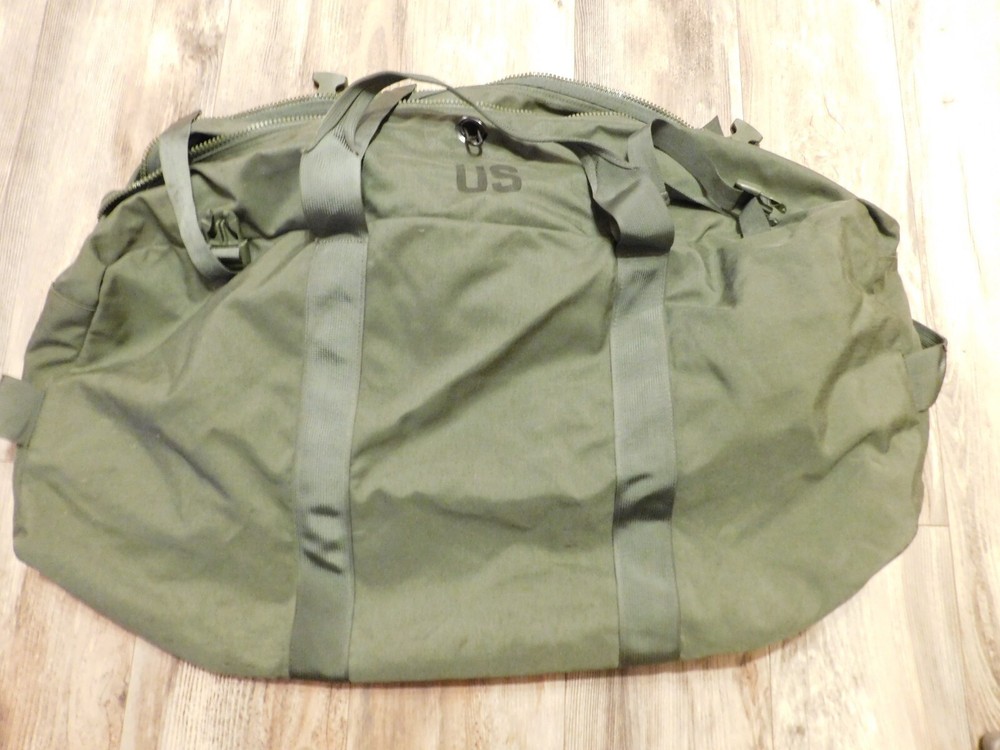 US MILITARY GREEN DUFFLE BAG
