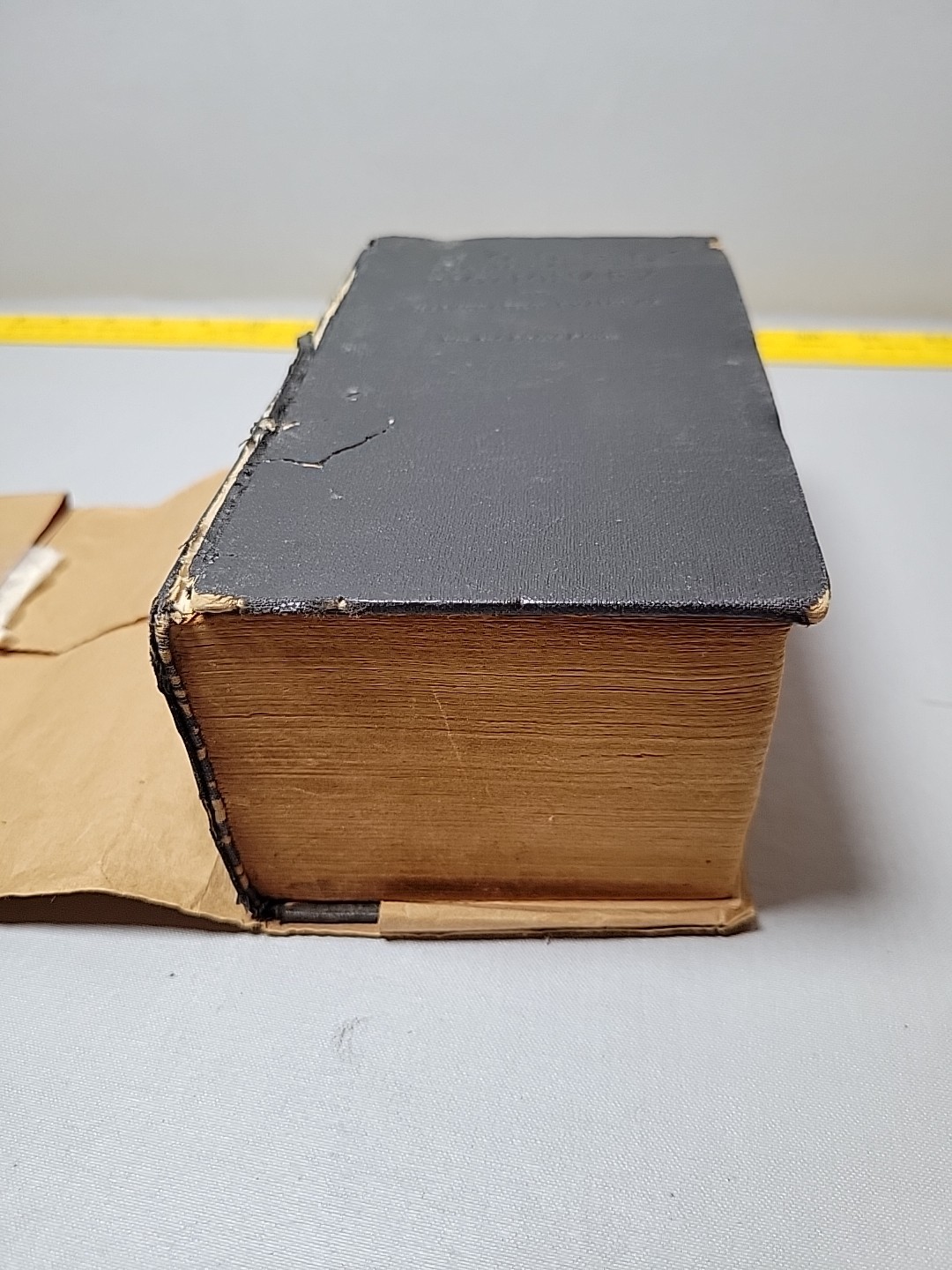 Antique 1929English- Chinese Dictionary with Illustrative Examples Book