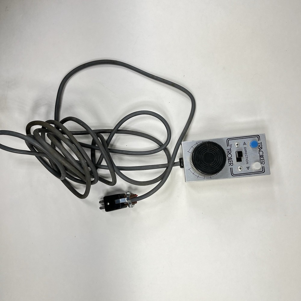 Troller TRH-40 Tracker DC Walk Around HO Scale Multiscale Train Controller