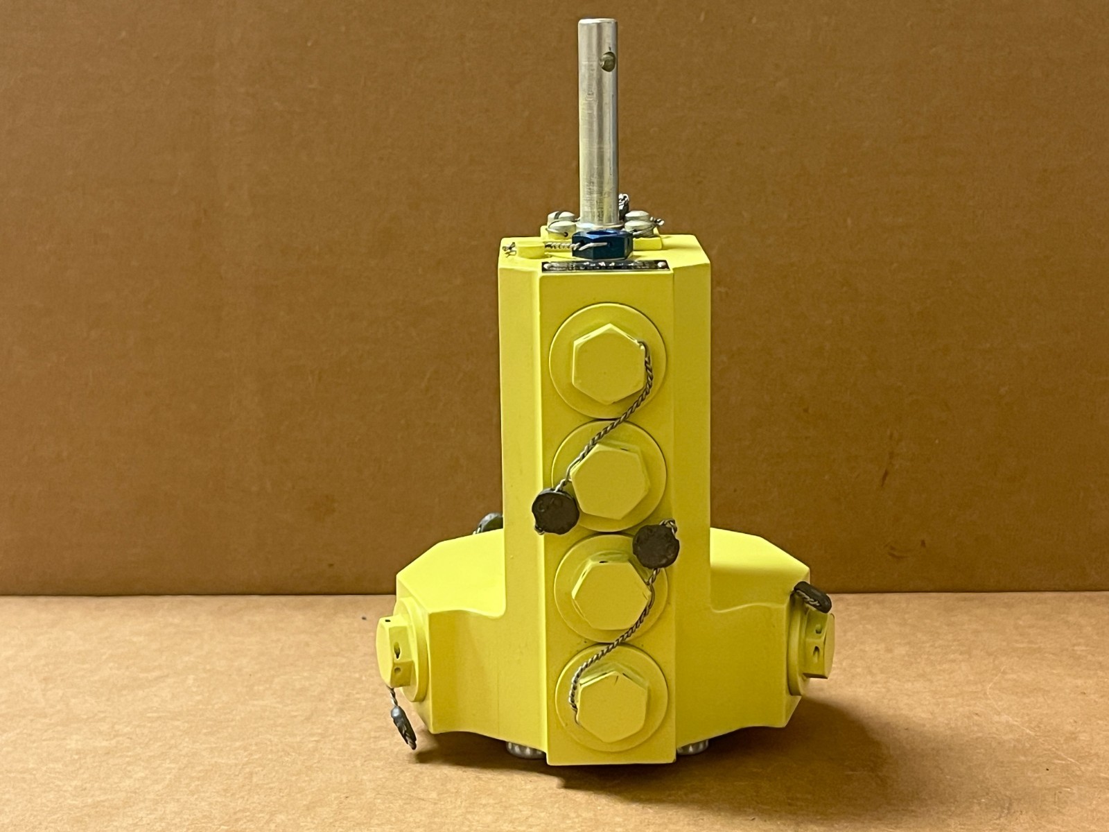 Grumman Aircraft Selector Valve P/N 90555-1