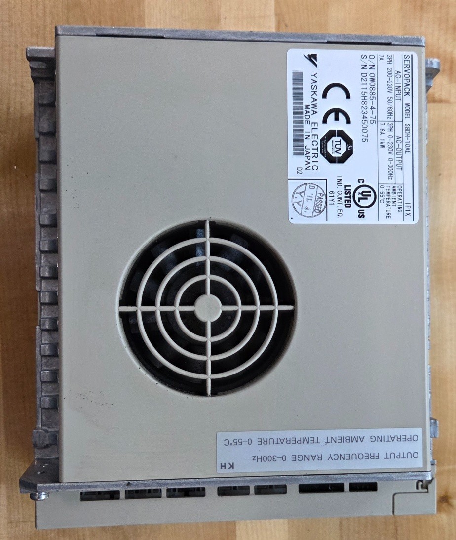 Used Yaskawa Servo Drive # SGDH-10AE / SN# D2115H823450075 - Milltronics®