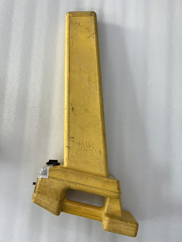 3M DYNATEL 2250 ADVANCED CABLE LOCATOR