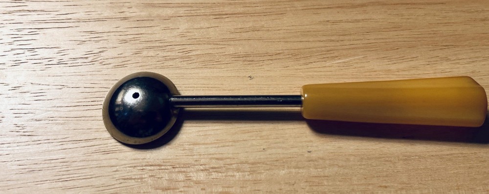 VTG. Butterscotch Bakelite Melon Baller