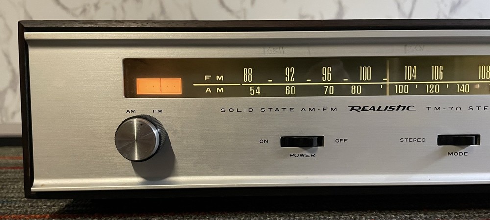 Vintage Realistic TM-70 Stereo Tuner