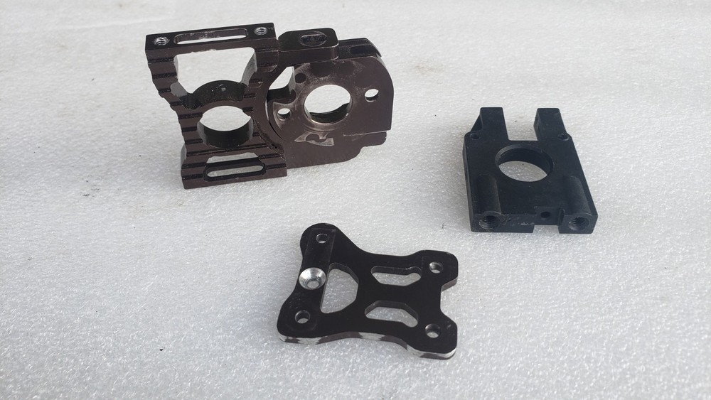 KYOSHO INFERNO MP10e LONG MOTOR MOUNT