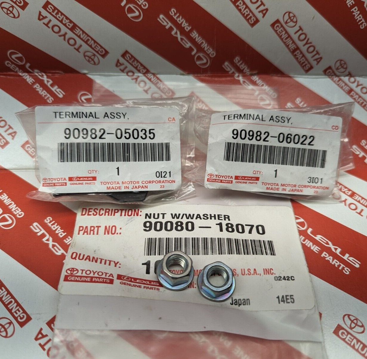 90982-05035 & 90982-06022 Battery Terminals with (2) nuts - Genuine Toyota