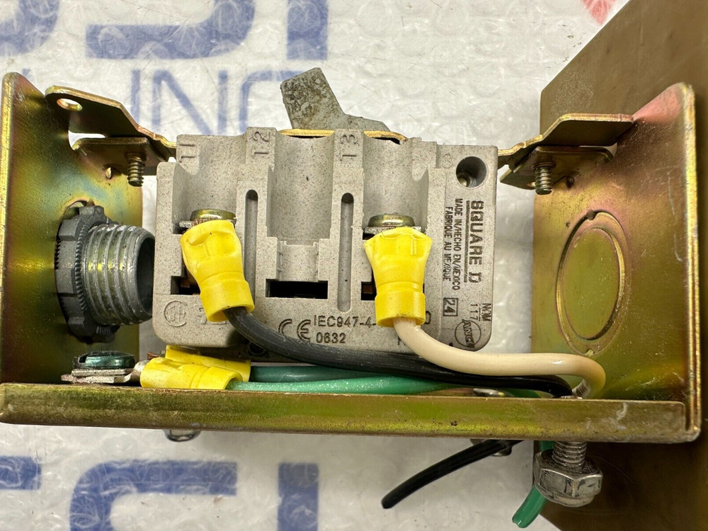 SQUARE D IEC947-4-1 MANUAL MOTOR SWITCH